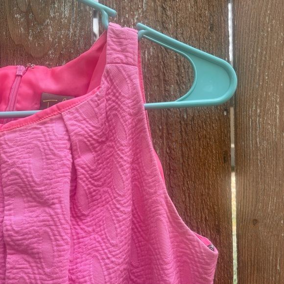 TAYLOR Women’s Pink Boat Neck Pencil Dress Knee Length Quilted Size 6 - Picture 2 of 8